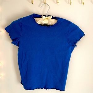 Brandy Melville tee shirt lecture trim